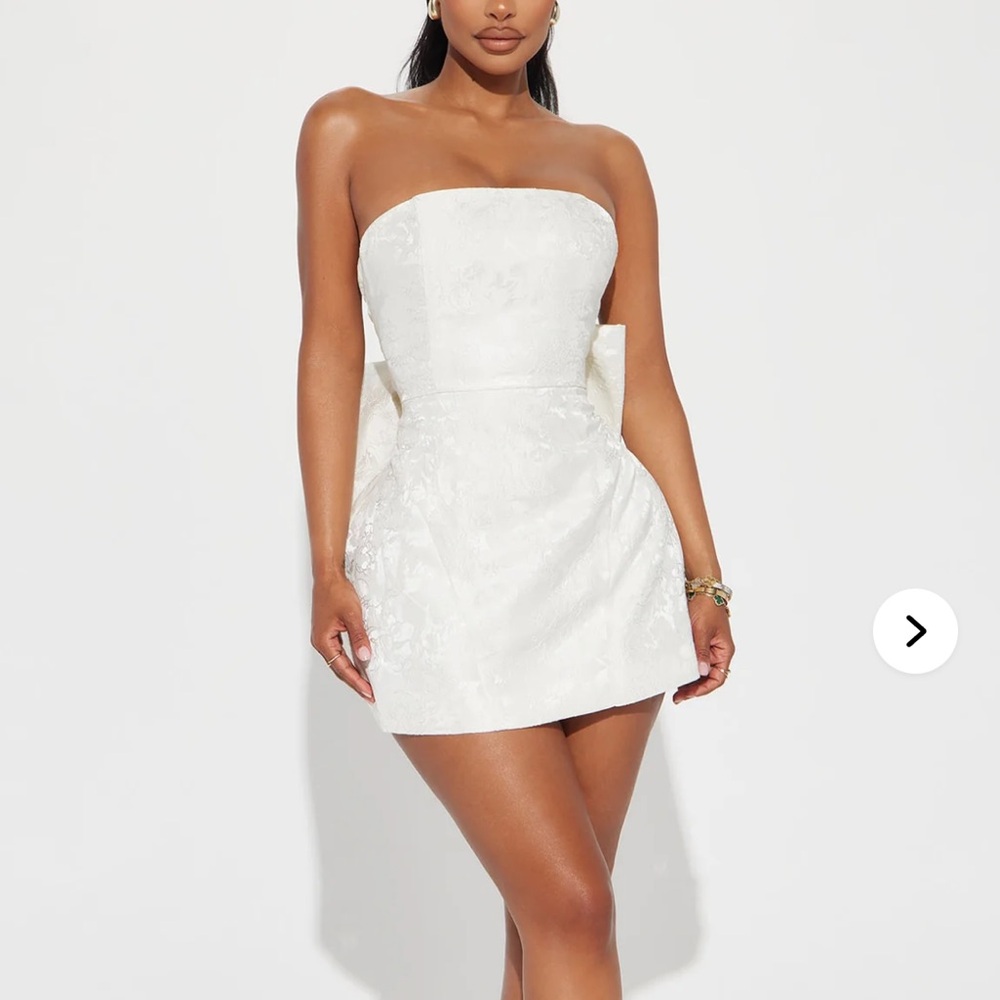 Fashion Nova Grace Strapless Mini Dress - Medium